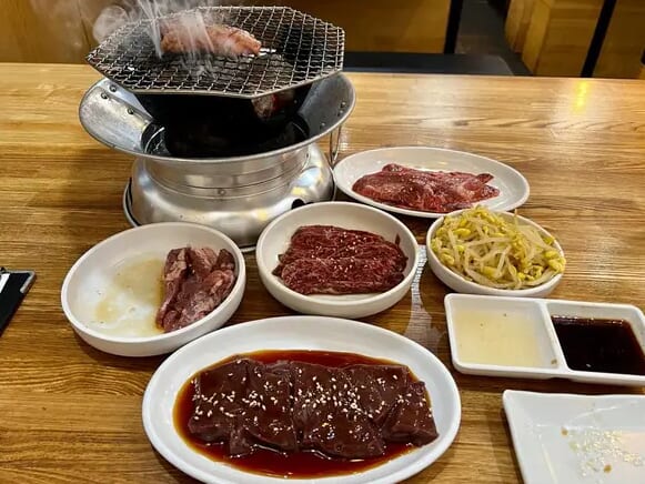 ホルモンの聖地！両国「両国苑」