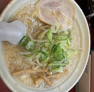 錦糸町のこってりラーメン屋「なりたて」